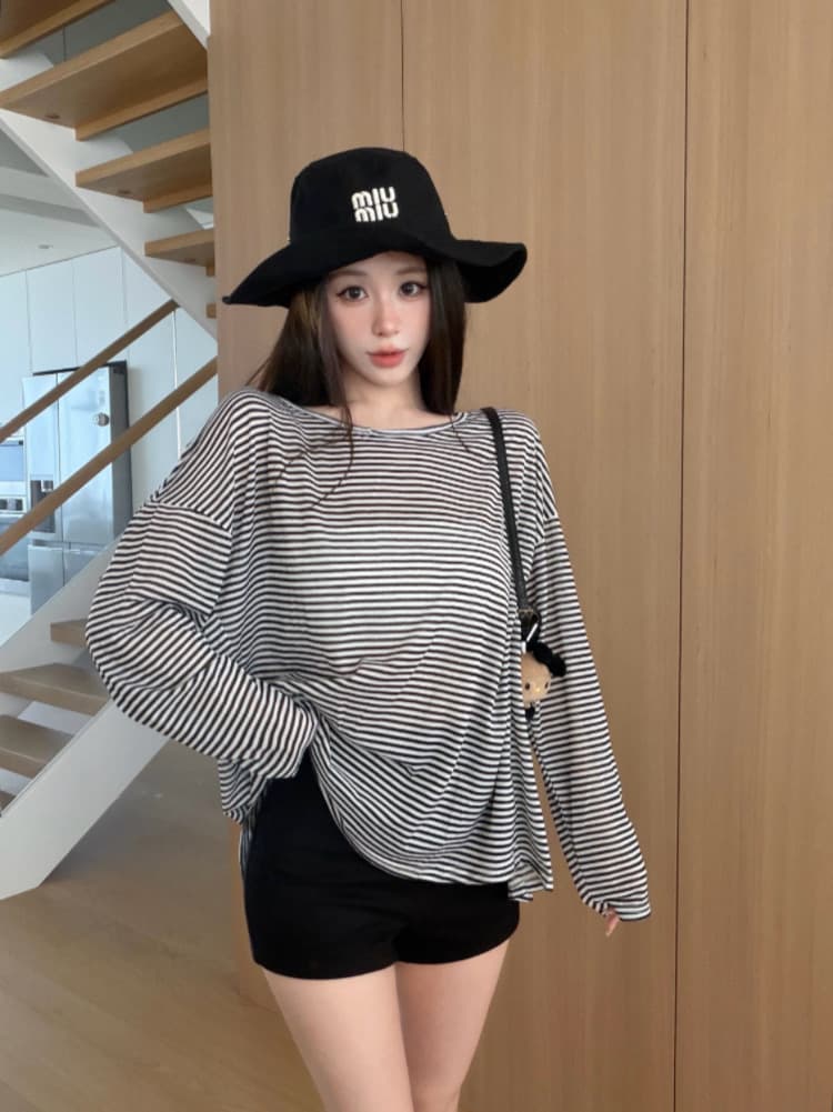 실사 감소되지 않음 핫걸 백리스 스트랩 스트라이프 긴팔 티셔츠 얇은 스타일 루즈핏 맨위 자외선 차단 블라우스 상세 이미지 24