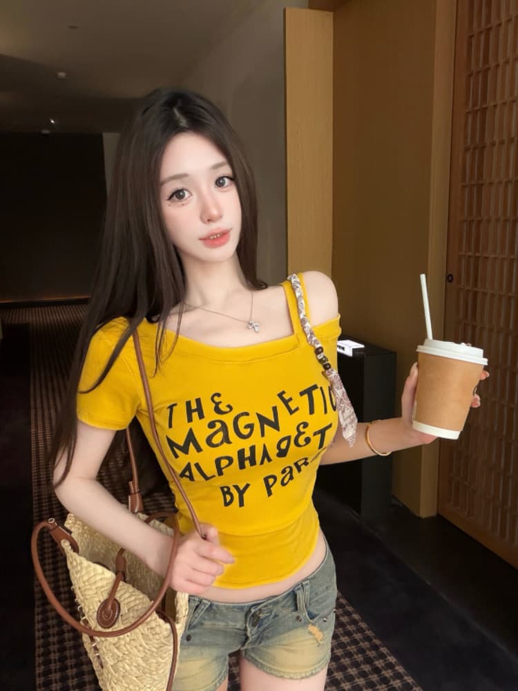 실사 감소되지 않음 핫걸 알파벳 프린트 비스듬한 어깨 페이크 레이어드 티셔츠 여성 몸매 가꾸기 다용도 반팔 맨위 상세 이미지 3