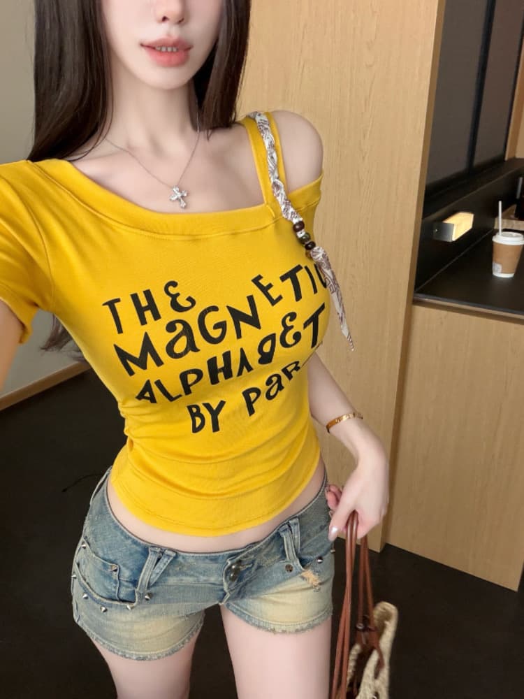 실사 감소되지 않음 핫걸 알파벳 프린트 비스듬한 어깨 페이크 레이어드 티셔츠 여성 몸매 가꾸기 다용도 반팔 맨위 상세 이미지 5