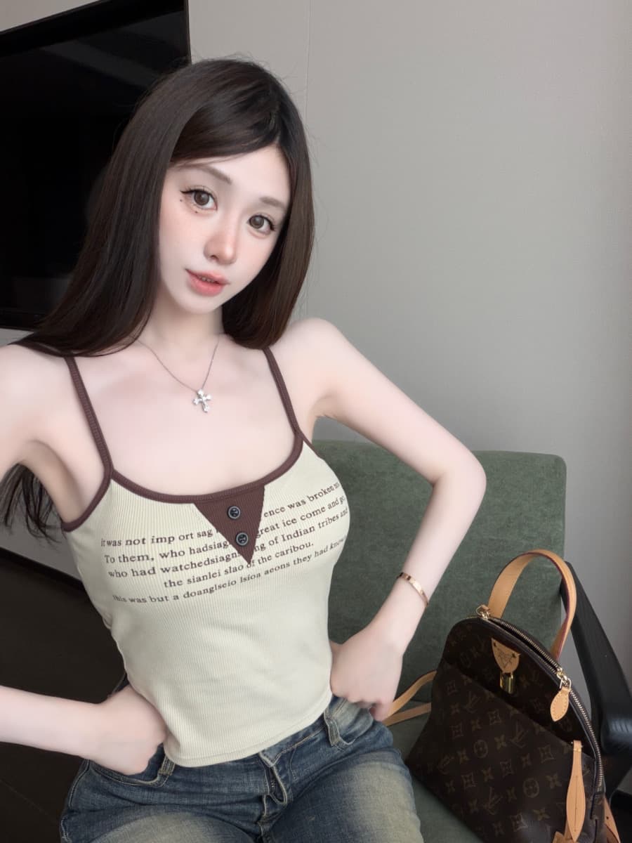 실사 감소되지 않음 매운맛 알파벳 프린트 배색 캐미솔 여름 몸매 가꾸기 다용도 벨트 가슴 패드 의류 이미지 3