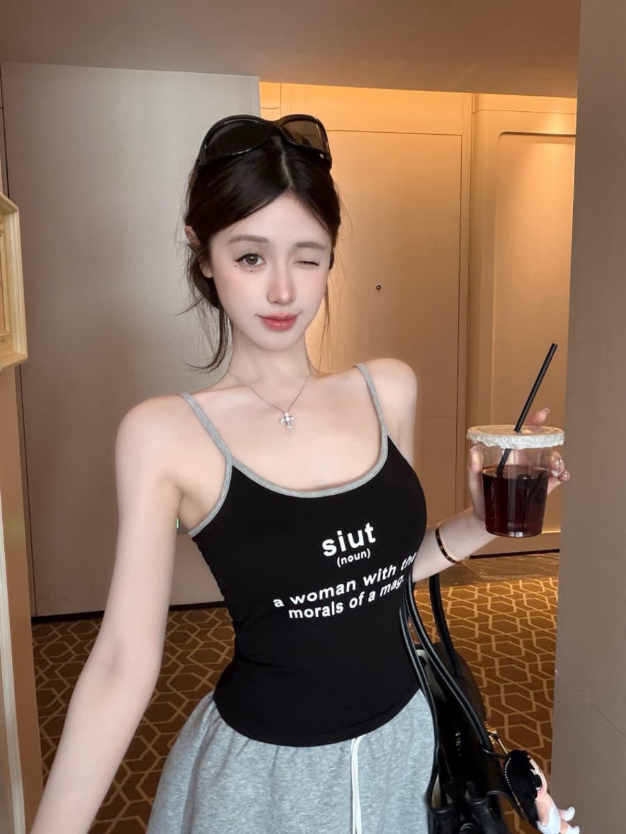 실사 감소되지 않음 핫걸 알파벳 아름다움 뒤로 캐미솔 몸매 가꾸기 다용도 백리스 민소매 맨위 이미지 4