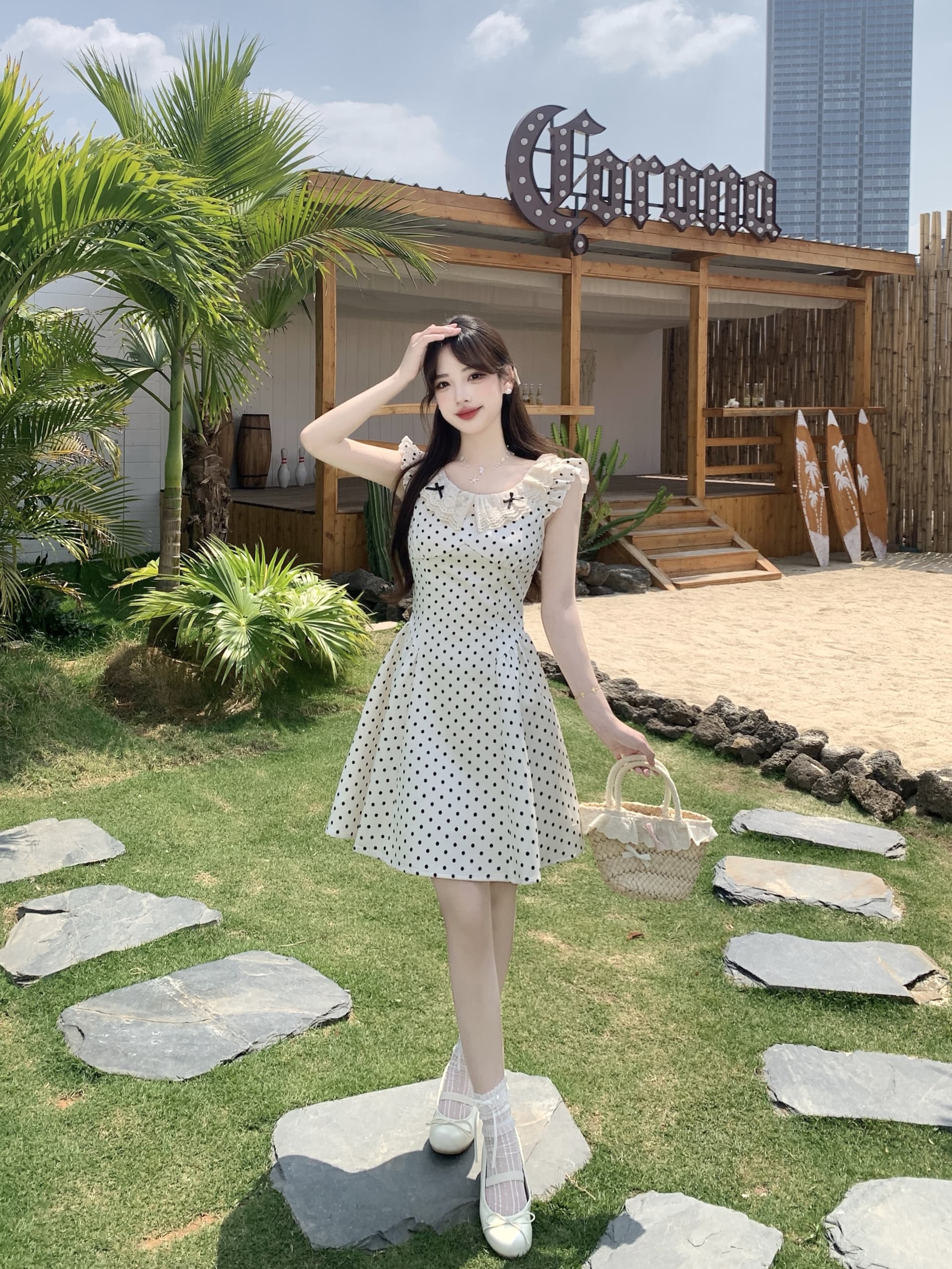 빅 사이즈 화이트 치자 나무 밀크 셰이크 프랑스식 천 금빛 바람 패션 miu 부서 도트 무늬 여성 드레스 여름 Feifei 소매 허리 수축 치마 상세 이미지 3