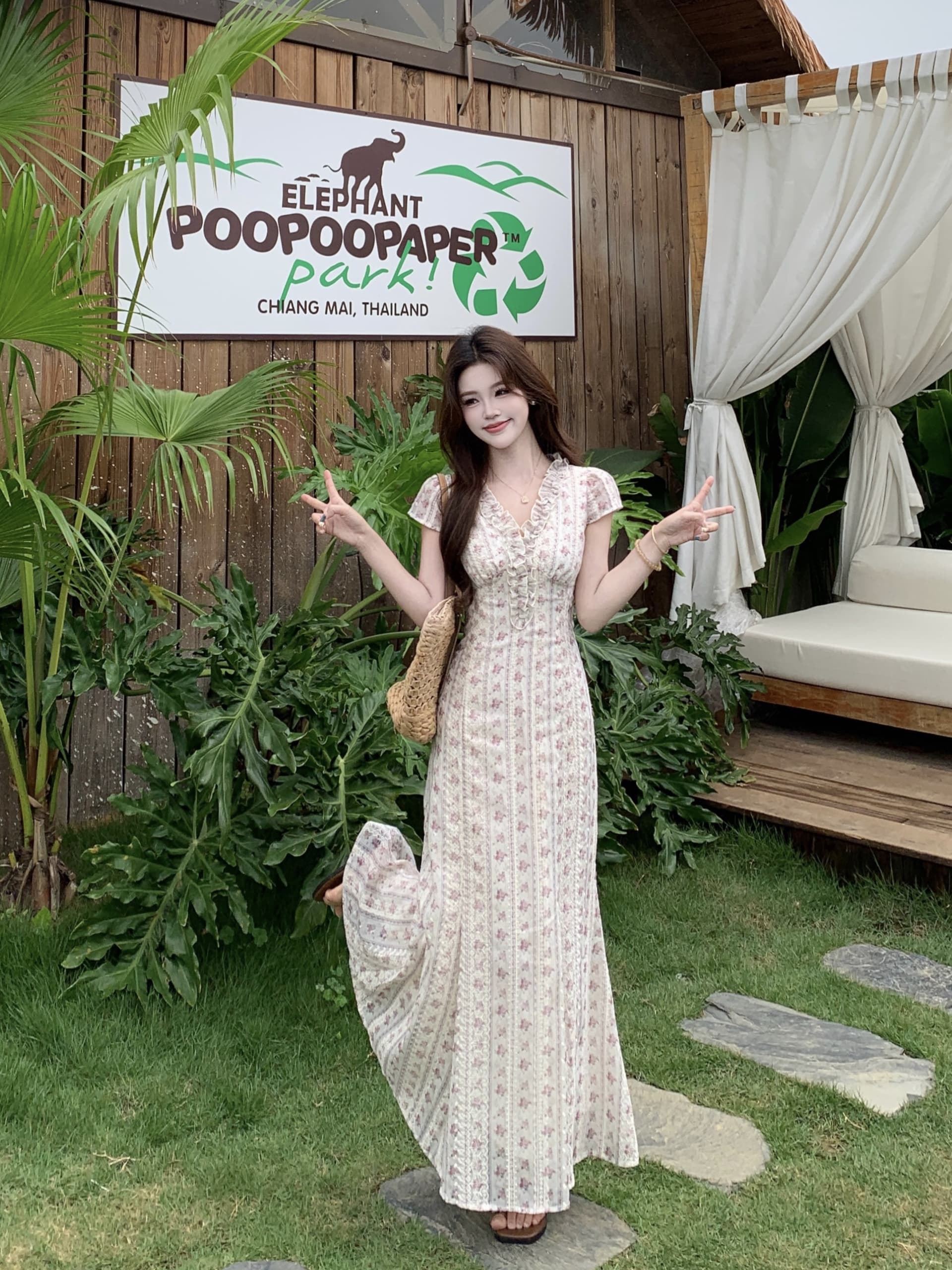 빅 사이즈 달콤한 안개 꽃 리플 레트로 V넥 자수 꽃무늬 여성 드레스 품격 고급 몸매 가꾸기 슬림해 보이는 프랑스식 롱 스커트 상세 이미지 5