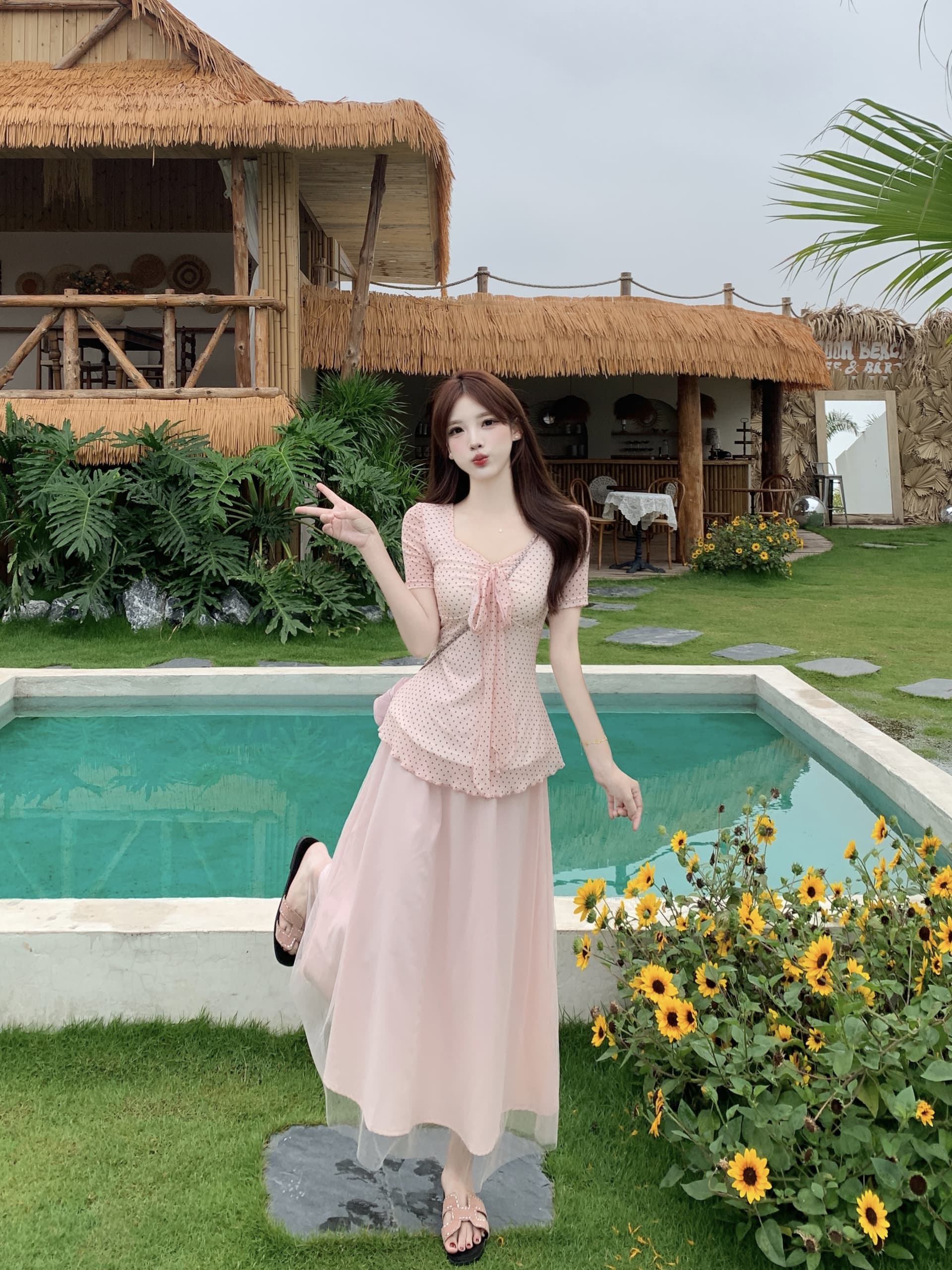 마이크로 지방 mm 프랑스식 도트 무늬 망사 맨위 티셔츠 여성 여름 2026 새로운 몸매 가꾸기 슬림해 보이는 맨위 반 스커트 세트 이미지 4