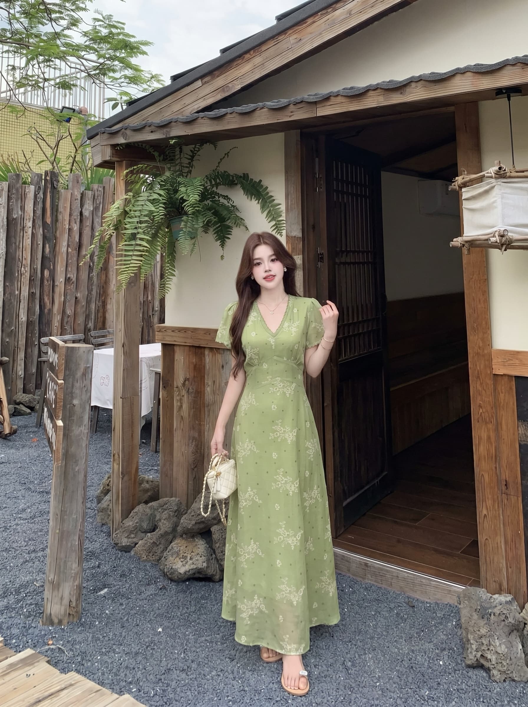 빅 사이즈 지방 mm 여름 프랑스식 레트로 품격 치마 여름 잡초와 함께 자란 녹색 리플 허리 수축 슬림해 보이는 휴가 바람 여성 드레스 이미지 2