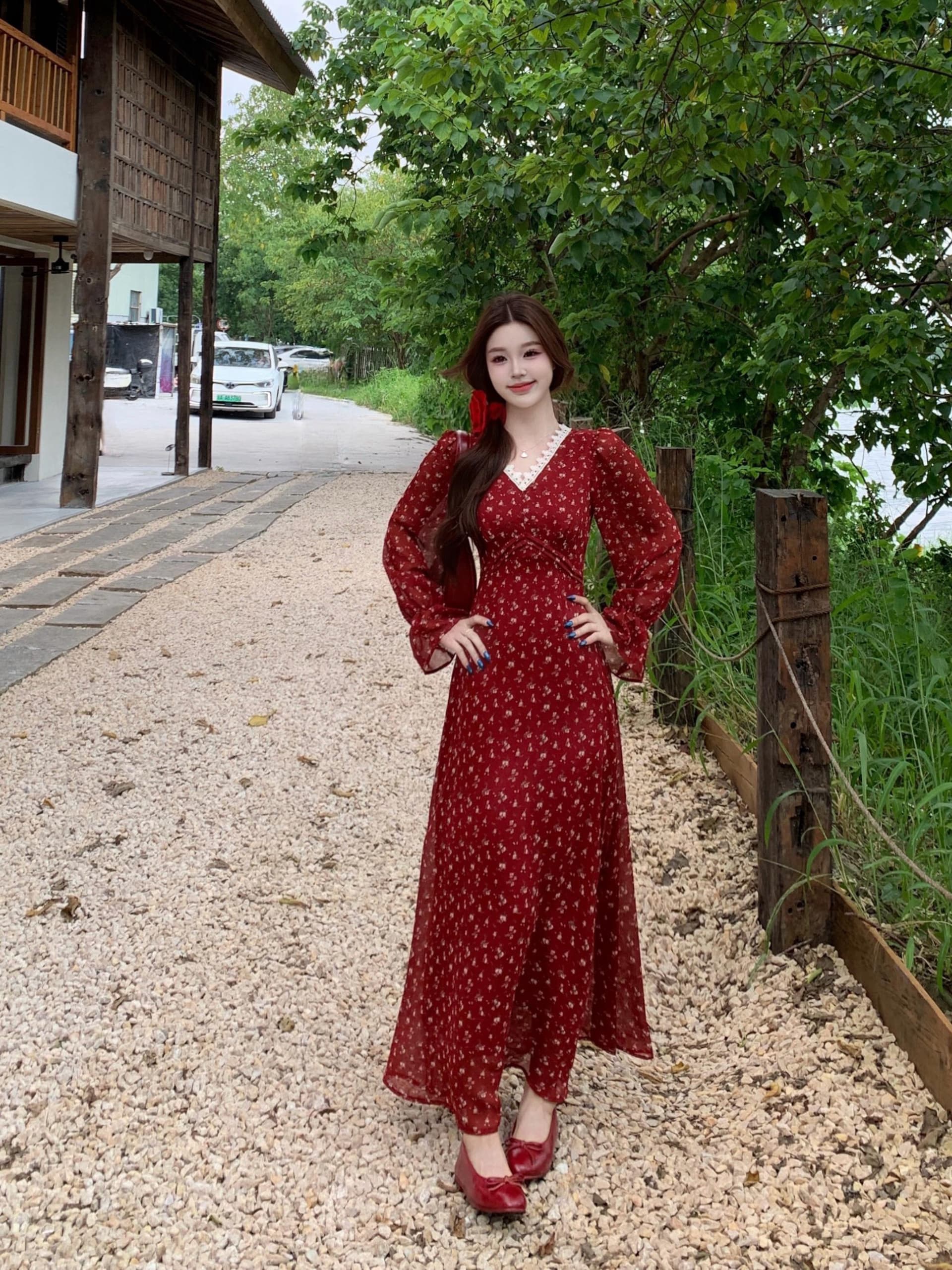 빅 사이즈 지방 mm 2026 가을 엄마 서울 그것의 엄마 프랑스식 레트로 고귀한 품격 디자인 센스 V넥 꽃무늬 여성 드레스 상세 이미지 4