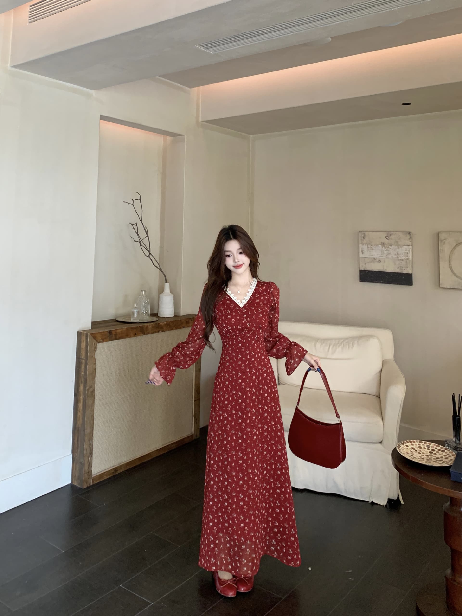 빅 사이즈 지방 mm 2026 가을 엄마 서울 그것의 엄마 프랑스식 레트로 고귀한 품격 디자인 센스 V넥 꽃무늬 여성 드레스 상세 이미지 13