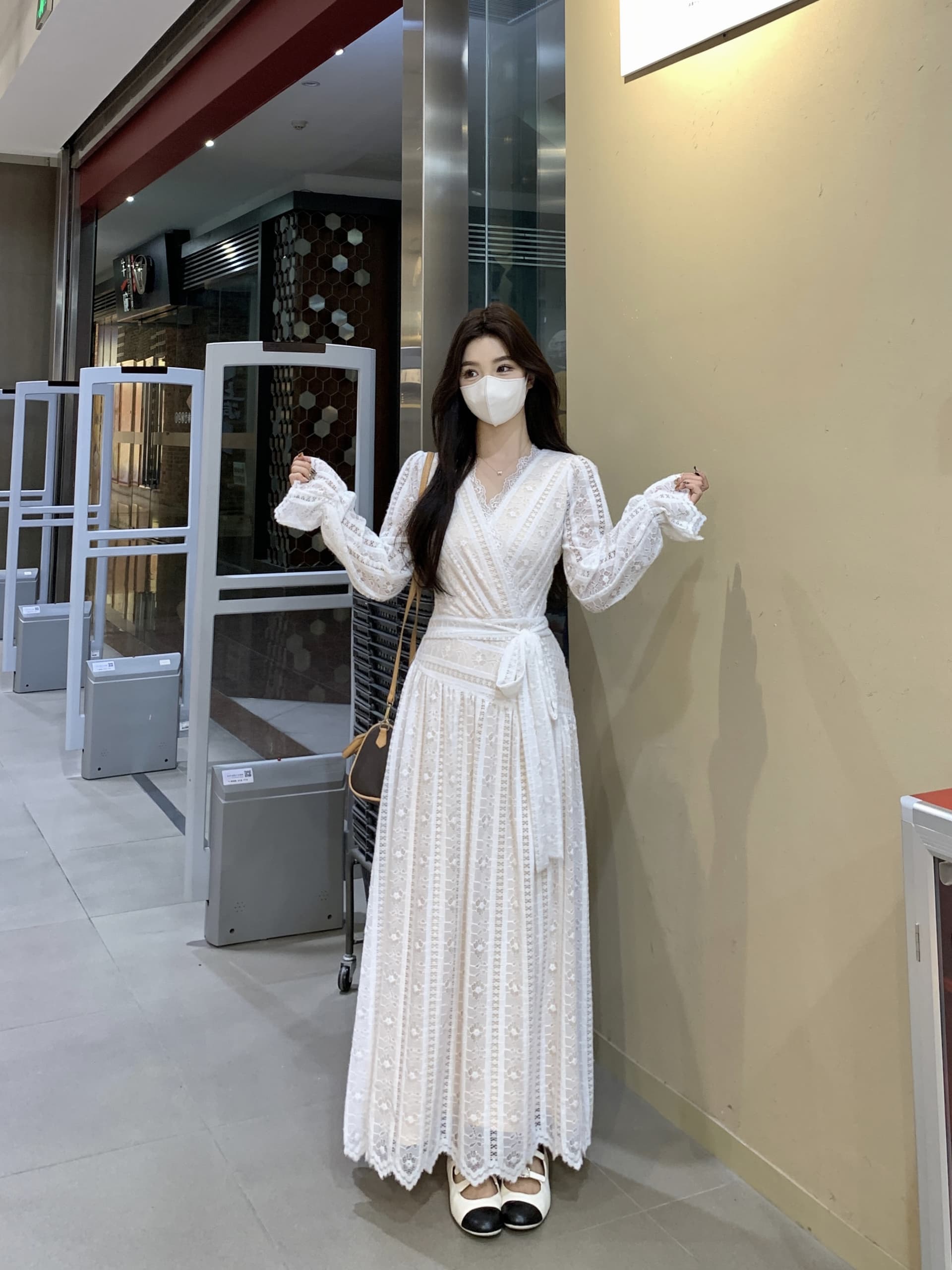 빅 사이즈 가을 겨울 새로운 프랑스식 털이 있는 레트로 디자인 센스 품격 허리 수축 슬림해 보이는 긴팔 V넥 드레스 상세 이미지 8