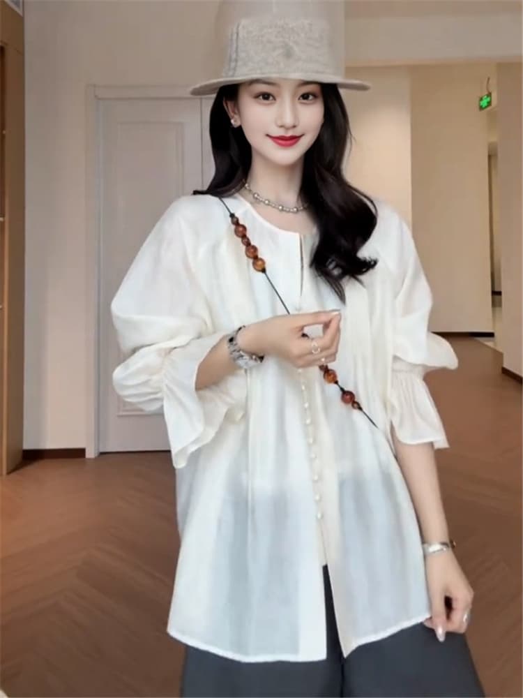 빅 사이즈 여성 의류 프랑스식 품격 플리츠 자외선 차단 셔츠 이른 봄 새로운 맨위 루즈핏 표지 배 나팔 소매 셔츠 상세 이미지 4