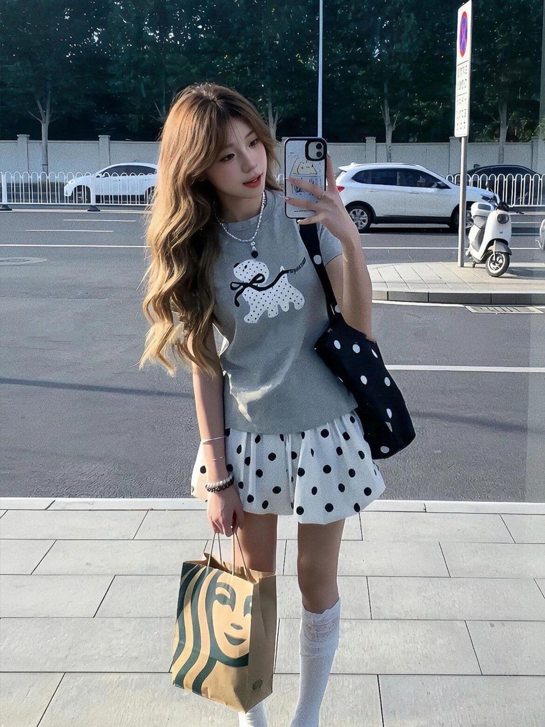 긍정적 인 어깨 국방 면 강아지 회색 반팔 티셔츠 여성 여름 2026 새로운 디자인 센스 작은 대중 루즈핏 슬림해 보이는 맨위 상세 이미지 3