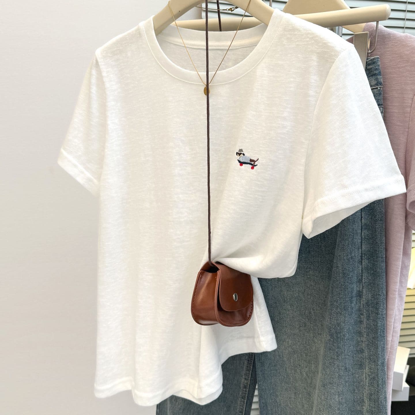 실사 chic 달콤한 매운맛 눈꽃 면 얇은 스타일 반팔 티셔츠 여성 여름 루즈핏 슬림해 보이는 한국 스타일 기본 셔츠 맨위 서비스 이미지 3