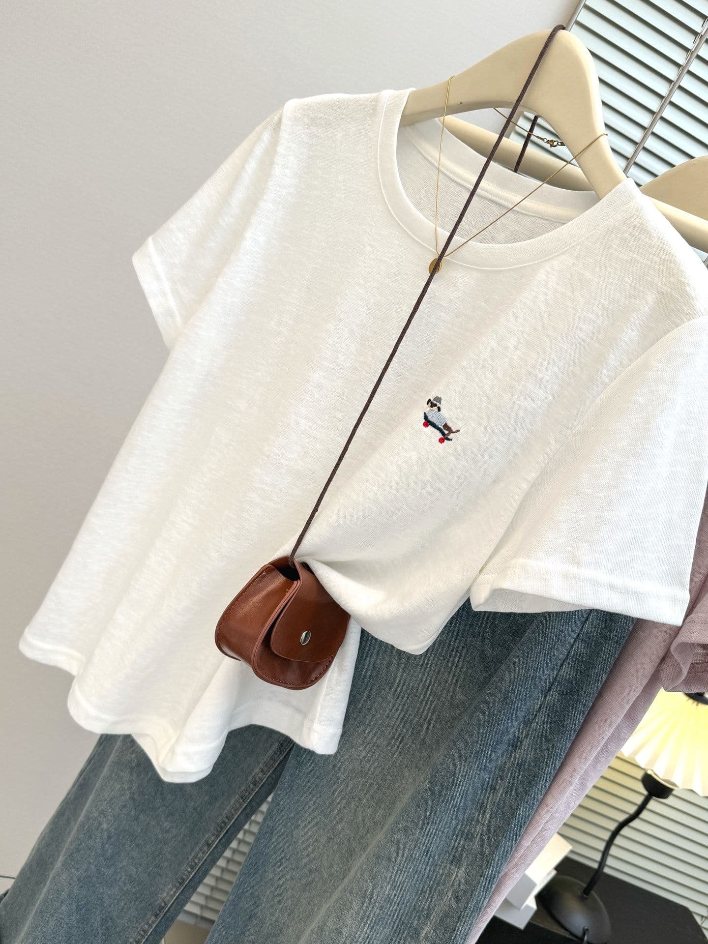 실사 chic 달콤한 매운맛 눈꽃 면 얇은 스타일 반팔 티셔츠 여성 여름 루즈핏 슬림해 보이는 한국 스타일 기본 셔츠 맨위 서비스 상세 이미지 4