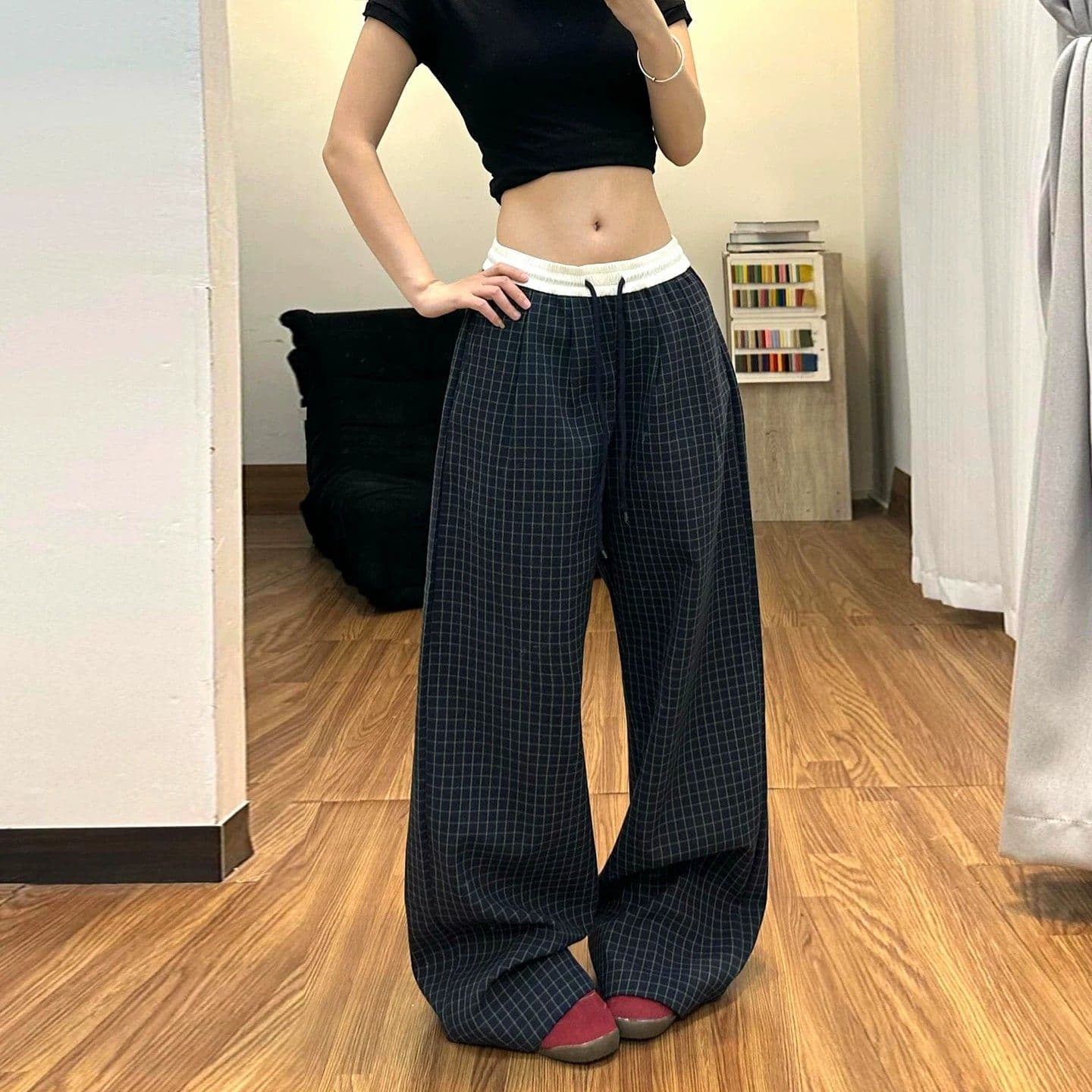 아메리칸 레트로 해군 체크무늬 바지 여성 여름 얇은 스타일 루즈핏 슬림해 보이는 스트레이트 느긋한 바람 아마 넓은 다리 캐주얼 바지 상세 이미지 2
