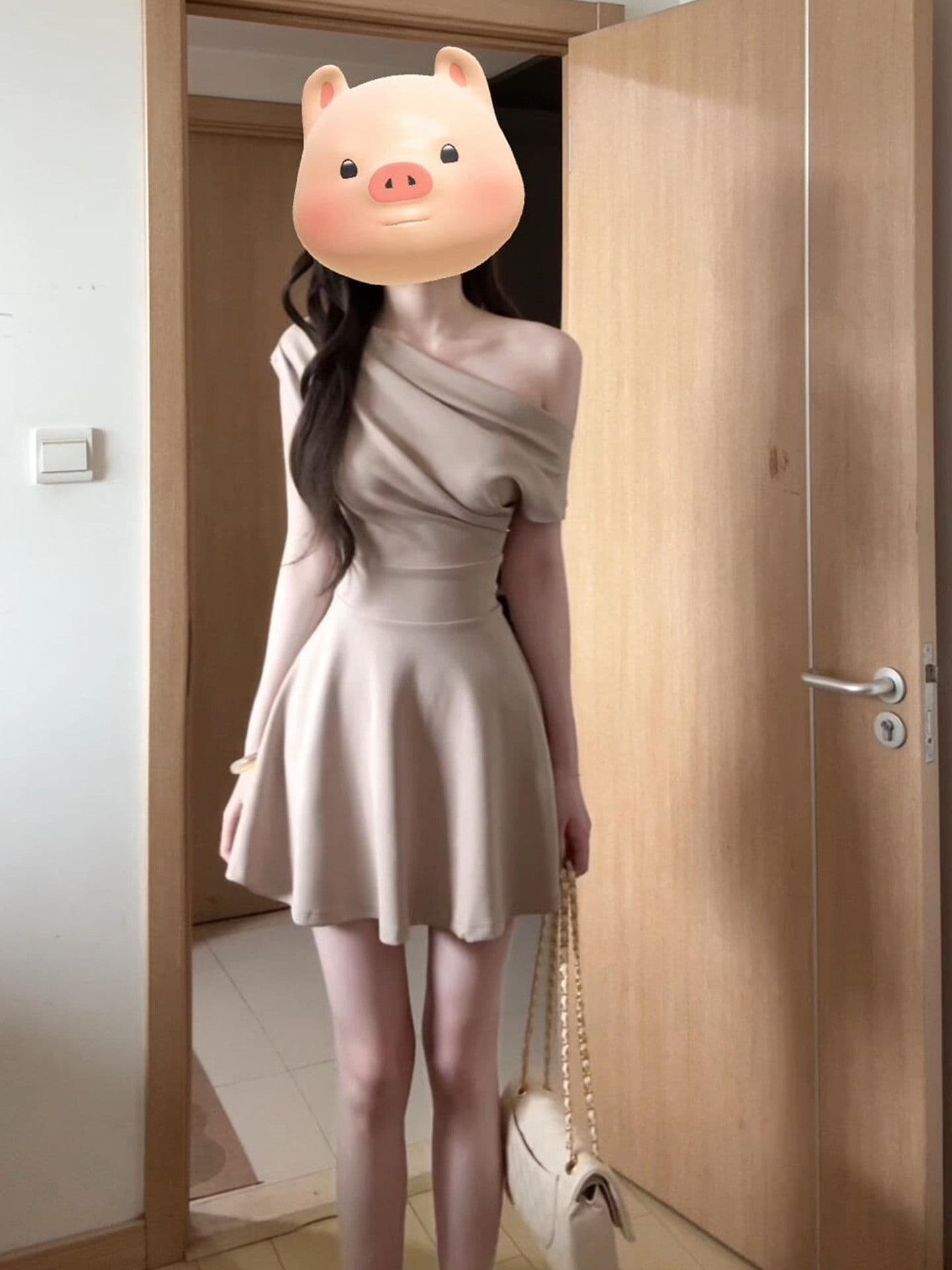 프랑스식 순수한 욕망 바람 단색 비스듬한 어깨 드레스 아이들 2026 새로운 여름 품격 허리 수축 슬림해 보이는 한 마디 미니 스커트