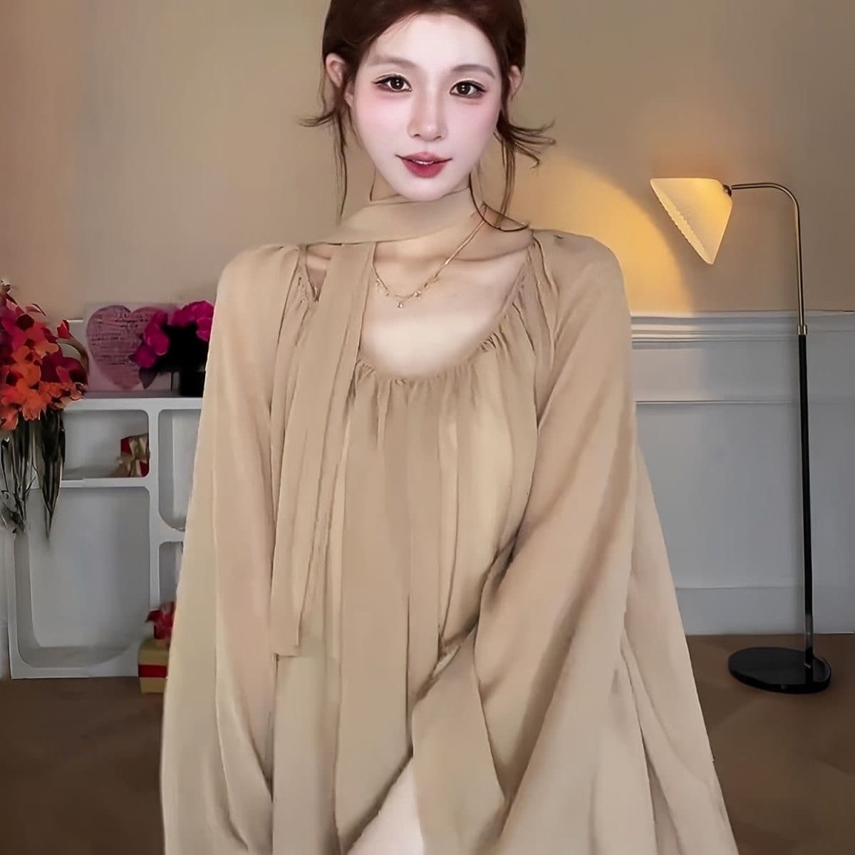 자외선 차단 프랑스식 부드러운 바람 밀크 티 색상 시폰 셔츠 여성 2026 여름 새로운 리본 라운드 넥 루즈핏 긴팔 맨위 이미지 2