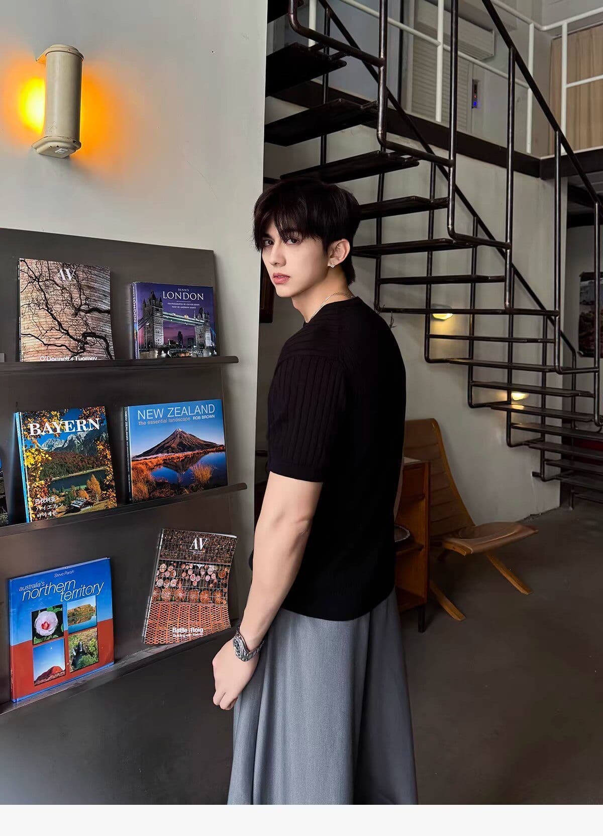 2026 새로운 헨리 칼라 수직 곡물 니트 반팔 티셔츠 편안함 캐주얼 다용도 미니멀리즘 남성 의류 여름 맨위 상세 이미지 22