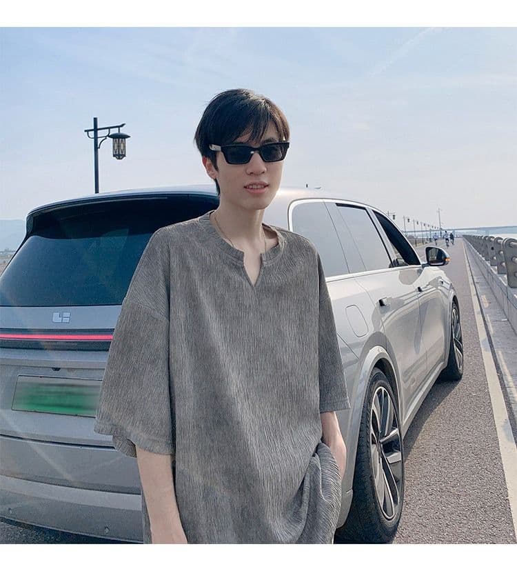 2026 새로운 홀치기 염색 질감 센스 얼음 실크 V넥 반팔 티셔츠 남자 여름 얇은 스타일 루즈핏 반소매 동정 맨위 상세 이미지 11