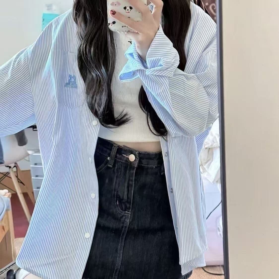 강아지 자수 스트라이프 자외선 차단 셔츠 여성 코트 봄 여름 새로운 디자인 센스 루즈핏 캐주얼 POLO 칼라 셔츠 상세 이미지 4