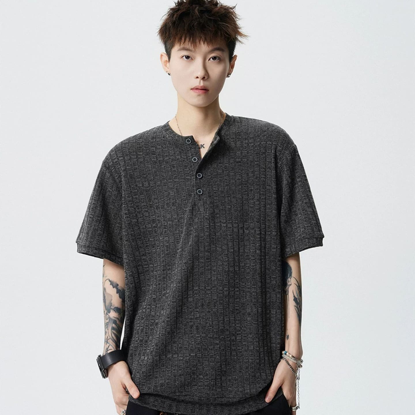 2026 새로운 오래된 돈 바람 헨리 칼라 티셔츠 남자 여름 조수 브랜드 질감 센스 캐주얼 커플 반소매 니트 스웨터 이미지 5