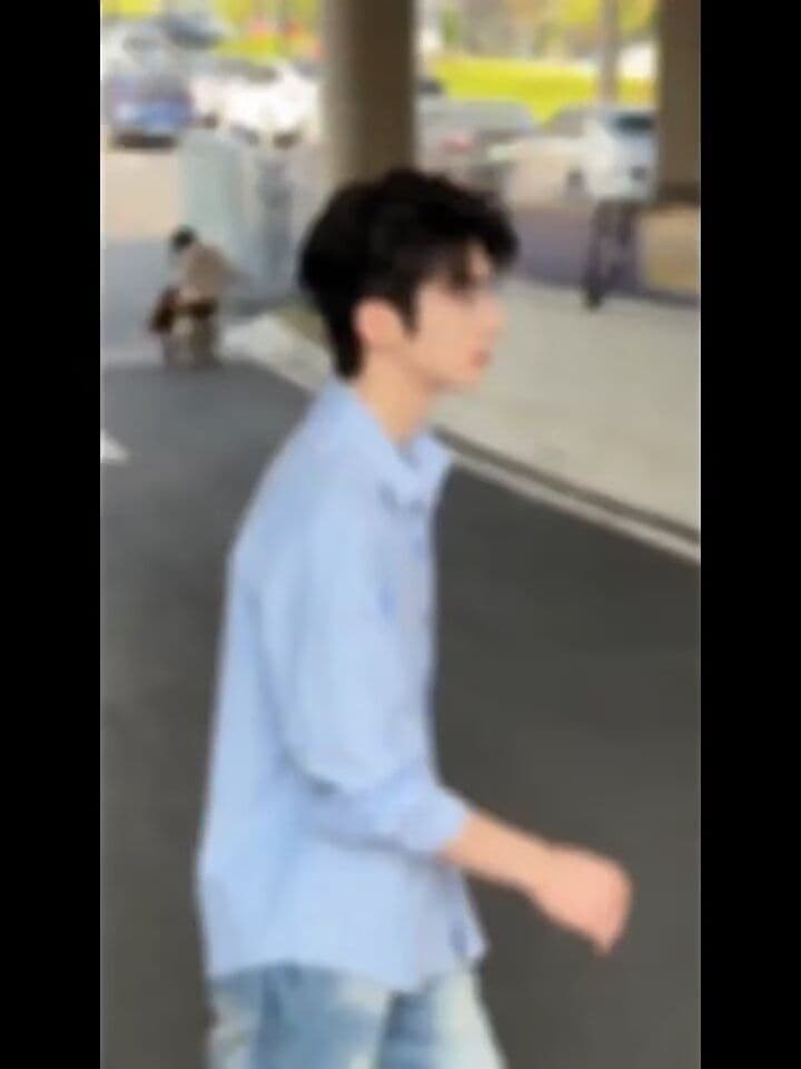 2026 파란색 셔츠 남자 봄 가을 한 부서 분위기 센스 착용 가져 가라. 긴팔 셔츠 고급 센스 악당 잘 생긴 얇은 코트 상세 이미지 1