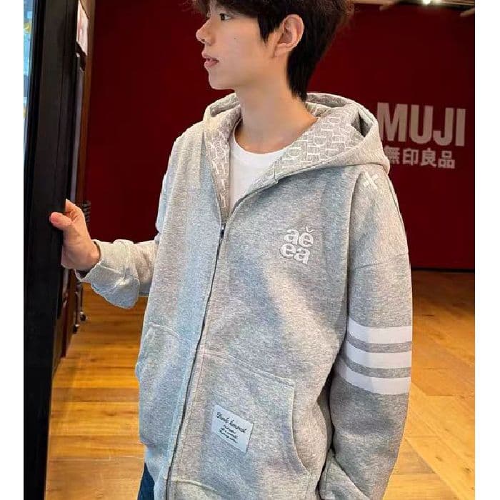 2026 새로운 무거운 자수 아메리칸 학원 3개 바 오픈 가디건 후드티 커플 재킷 맨위