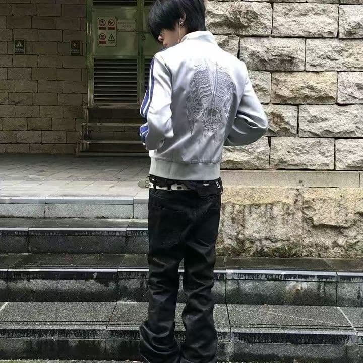 2026 새로운 자수 가을 패치워크 색상 블루 리본 레오파드 무늬 스탠드 칼라 거리 재킷 고급 센스 디자인 쇼트 스타일 재킷 상세 이미지 2