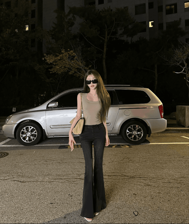 첸 좋은 난 nns 하프 한 바지 레트로 마 오래된 워싱 블랙 곡선 분할선 부츠컷 청바지 이미지 2