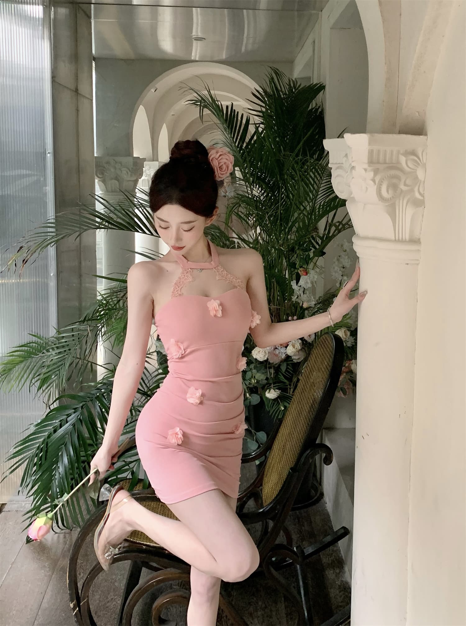 실사 비디오 새로운 순수한 욕망 바람 섹시함 행침 목 3 차원 꽃 패치워크 디자인 센스 몸매 가꾸기 타이트 스커트 드레스 상세 이미지 3