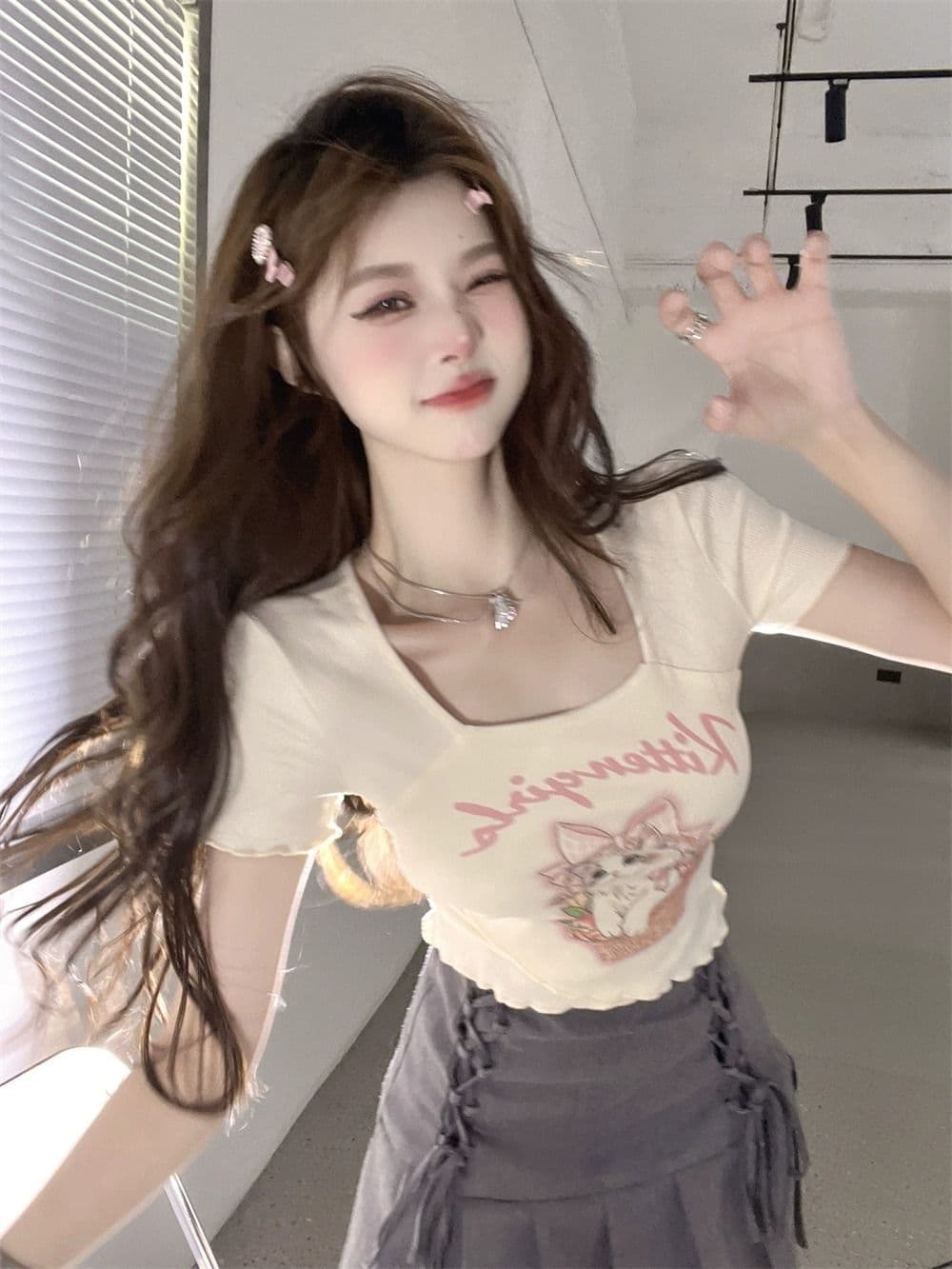 높음 폭탄 리브 만화 프린트 광장 칼라 긍정적 인 어깨 반팔 티셔츠 여성 순수한 욕망 달콤한 매운맛 이슬 쇄골 몸매 가꾸기 맨위 상세 이미지 29