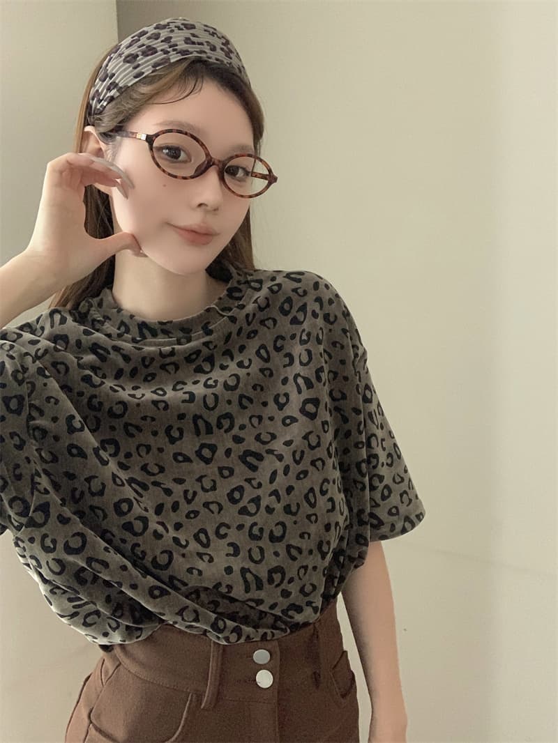실사 정가 레오파드 무늬 벨벳 맨위 세련된 아메리칸 레트로 라운드 넥 기본 셔츠 루즈핏 반팔 티셔츠 가을 인사이드 가져 가라. 이미지 2