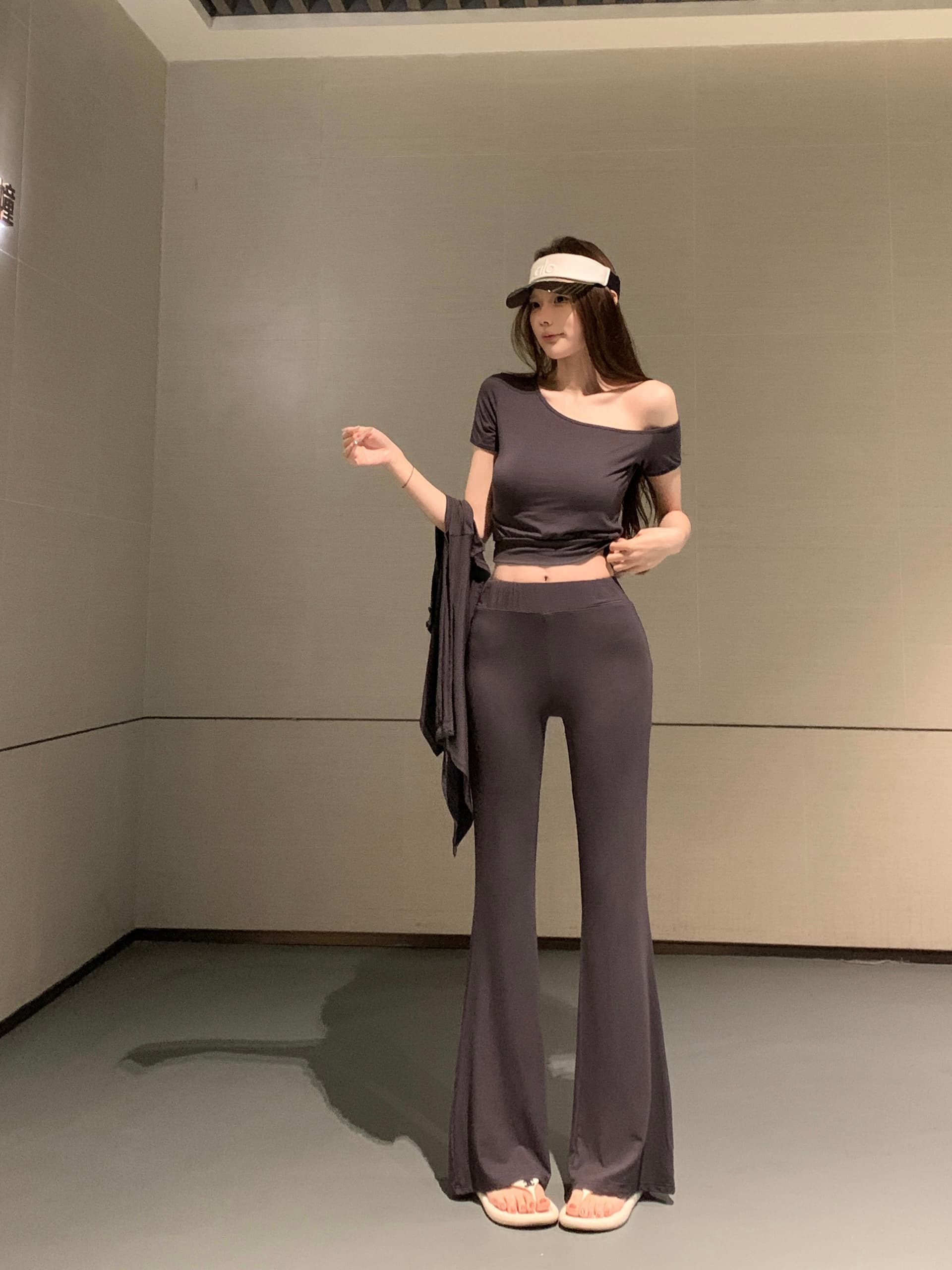 실사 아니요 가격 인하 얼음 산소 여름 비스듬한 어깨 반팔 티셔츠 슬림해 보이는 맨위 캐주얼 부츠컷 넓은 다리 길이 바지 세트 여름 이미지 4