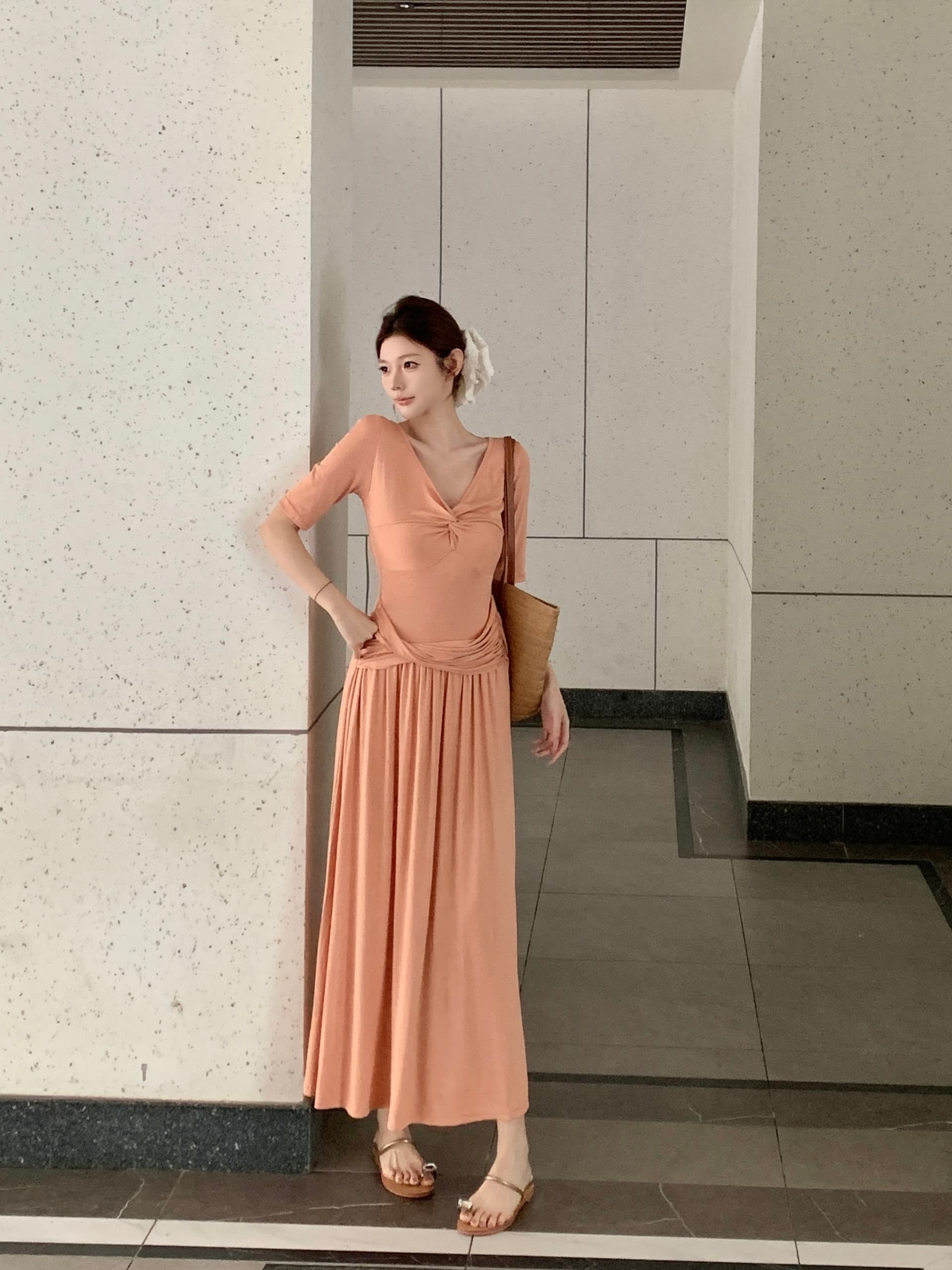 실사 아니요 가격 인하 순수한 욕망 섹시함 회색 비틀림 드레스 아이들 여름 고급 센스 품격 허리 수축 롱 스커트 상세 이미지 3