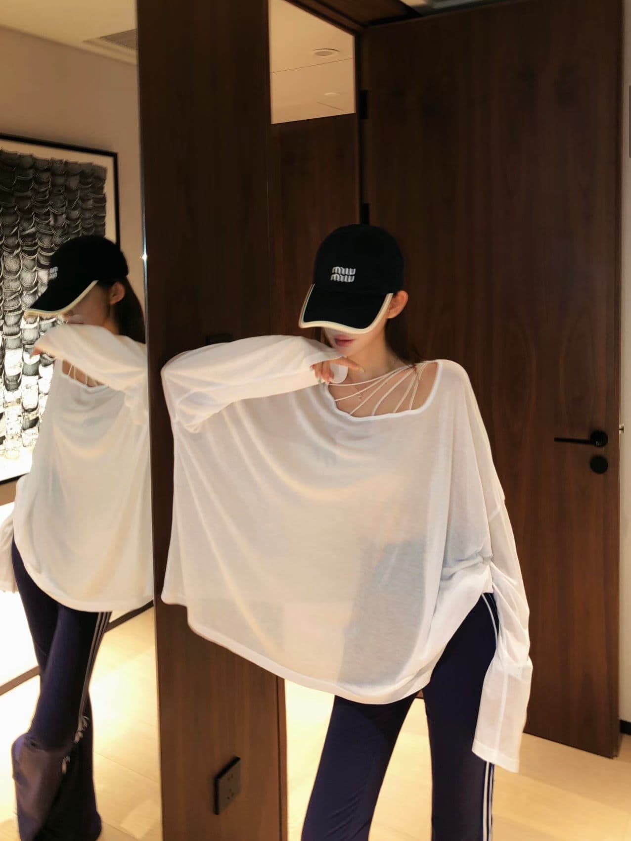 비 실사 아니요 가격 인하 연근이 부러졌습니다. 실크 비스듬한 어깨 스트랩 얇은 스타일 자외선 차단 긴팔 티셔츠 루즈핏 마이크로 ~을 통해 여름 긴 바지 이미지 3