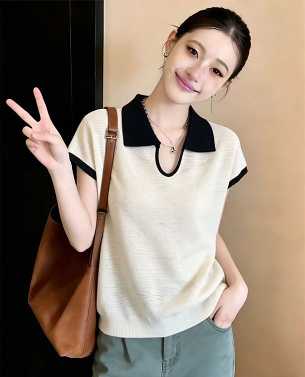 한국 스타일 폴로 칼라 배색 얇은 스타일 니트 반팔 티셔츠 여성 2026 여름 새로운 루즈핏 슬림해 보이는 품격 맨위 트렌디 이미지 2