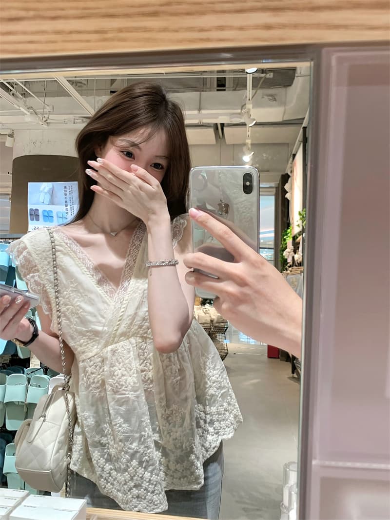 실사 반투명 시계 프랑스식 품격 자수 절묘한 레이스 셔츠 민소매 조끼 여성 상세 이미지 9