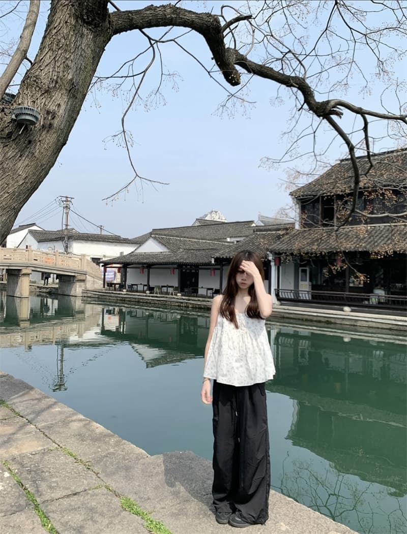 실사 검정색 V넥 느긋한 카디건 코트 꽃무늬 스택 착용 달콤함 한 부서 루즈핏 슬립 맨위 상세 이미지 5