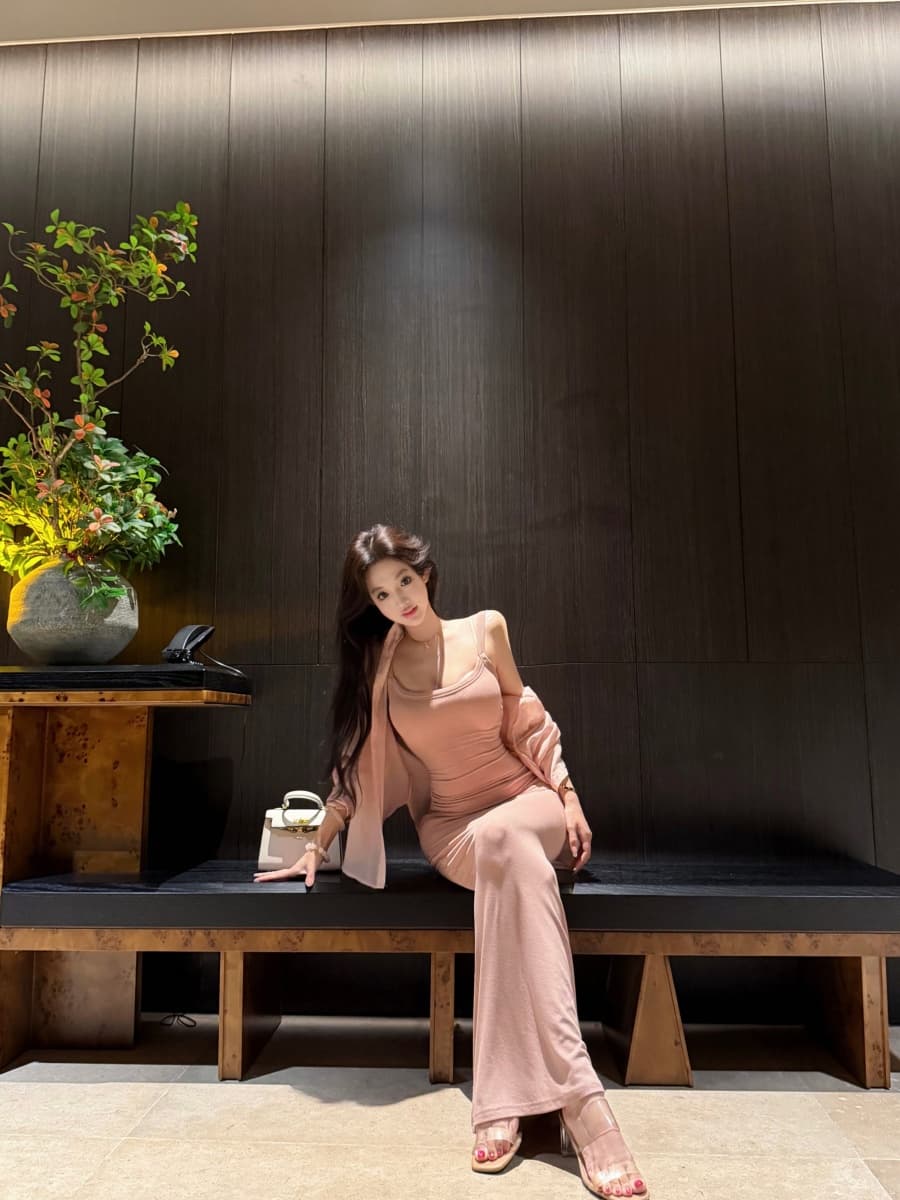 정가 실사 자외선 차단 셔츠 긴팔 u 칼라 몸매 가꾸기 다용도 슬립 드레스 포함 가슴 패드 드레스 상세 이미지 4