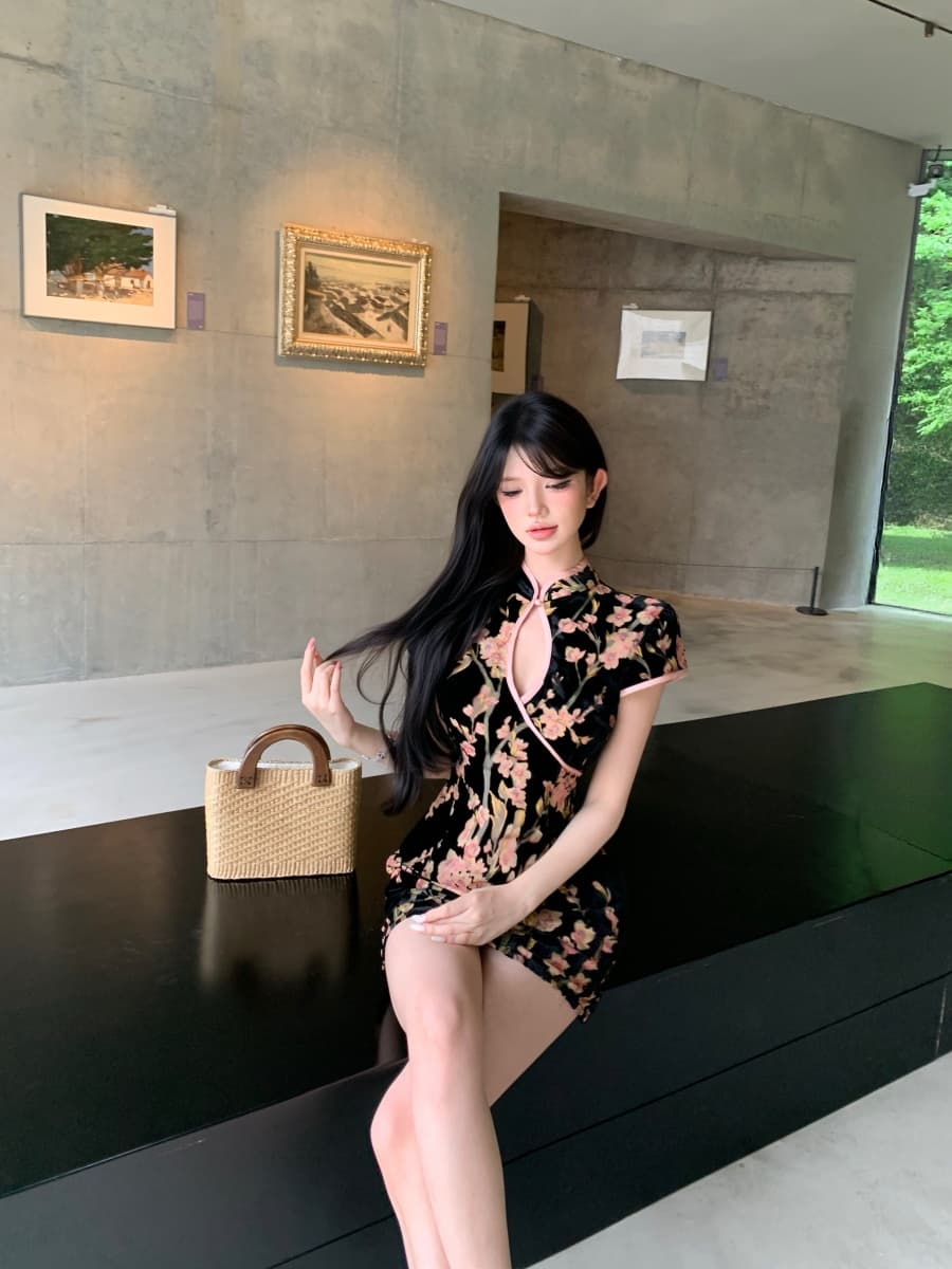 정가 실사 새로운 중식 부드러운 숙녀 바람 품격 우아함 치파오 여름 허리 수축 슬림해 보이는 검정색 드레스 이미지 2