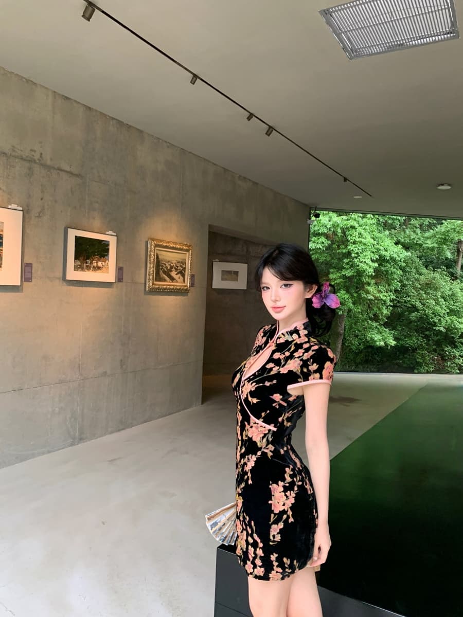 정가 실사 새로운 중식 부드러운 숙녀 바람 품격 우아함 치파오 여름 허리 수축 슬림해 보이는 검정색 드레스 이미지 3