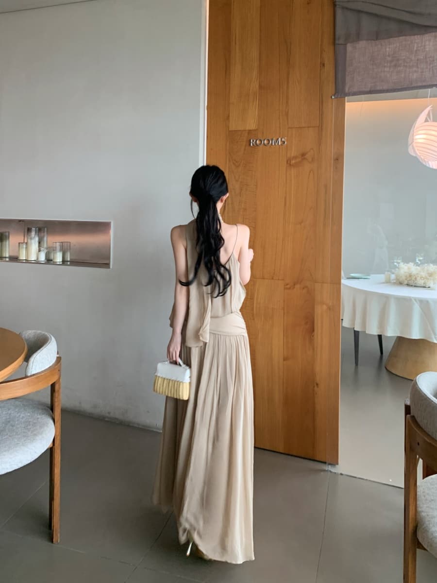 정가 실사 측면 품격 출퇴근 우아한 스카프 도루 가을 센스 쇼트 스타일 백리스 u 칼라 캐미솔 맨위 이미지 4