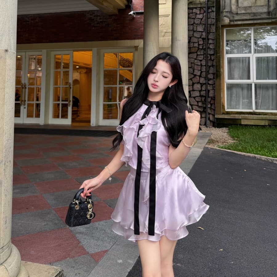 정가 실사 웨이브 새틴 바이올렛 배색 프릴 나비 매듭 민소매 맨위 반신 스커트 이미지 5