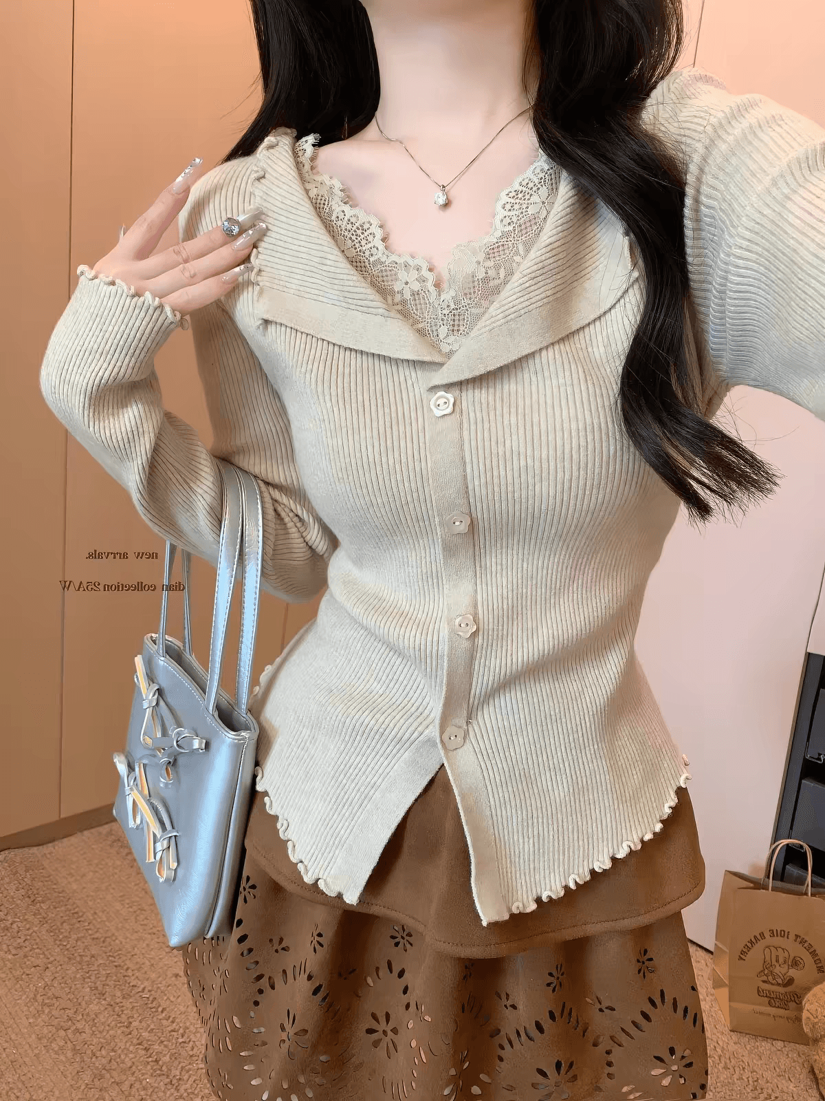 레이스 페이크 레이어드 기본 셔츠 2026 봄 새로운 한국 스타일 캐주얼 달콤함 품격 맨위 여성 상세 이미지 9