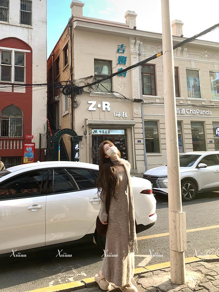 부드러운 바람 스카프 행침 목 u 칼라 니트 여성 드레스 가을 겨울 새로운 분위기 센스 몸매 가꾸기 슬림해 보이는 무릎 아래 롱 스커트 상세 이미지 22