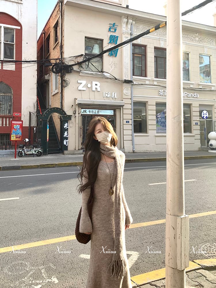 부드러운 바람 스카프 행침 목 u 칼라 니트 여성 드레스 가을 겨울 새로운 분위기 센스 몸매 가꾸기 슬림해 보이는 무릎 아래 롱 스커트 상세 이미지 23