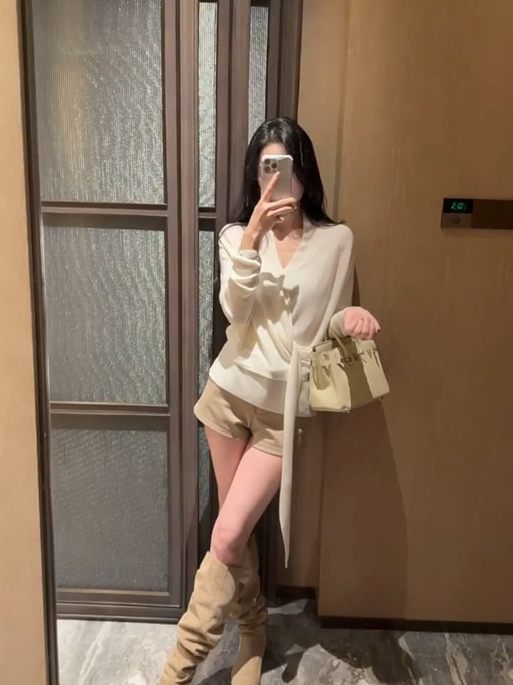 도착 다양한 착용 법 프랑스식 십자가 니트 맨위 품격 부드러운 밴딩 신축성 다용도 여성 이른 가을 이미지 4