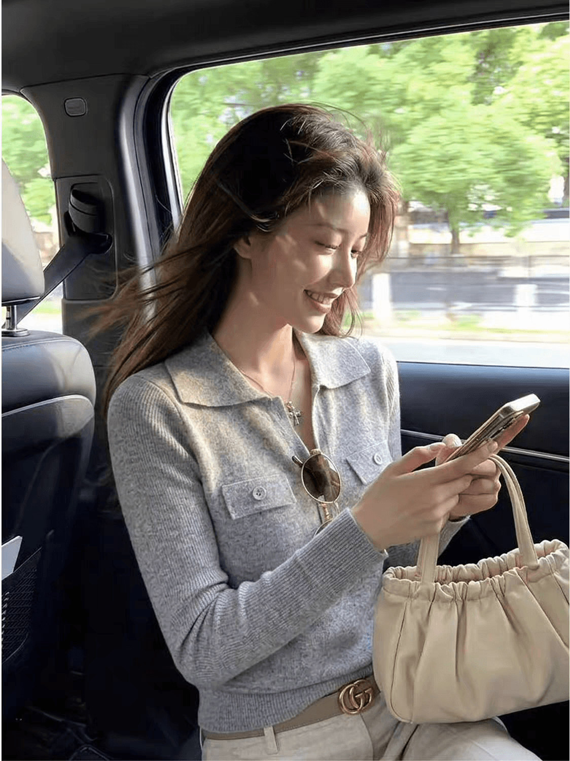 swn 오트밀 색상 POLO 칼라 니트 스웨터 여성 가을 2026 새로운 더블 주머니 몸매 가꾸기 긴팔 품격 얇은 스타일 맨위 상세 이미지 4