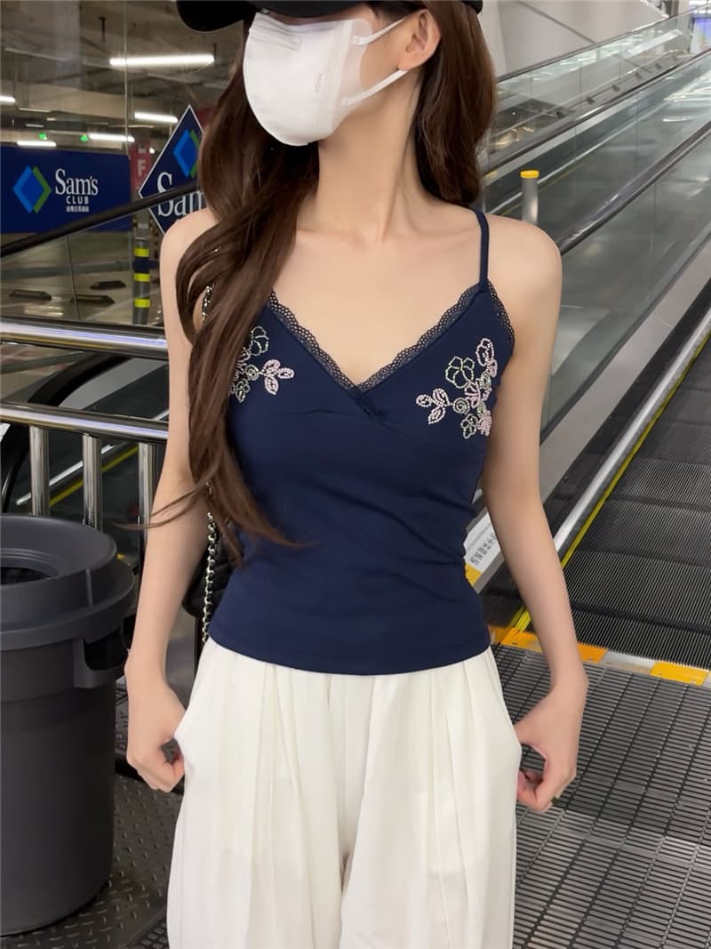 정가 실사 세련된 V넥 패치워크 레이스 측면 배색 자수 구슬 몸매 가꾸기 디스플레이 몸 캐미솔 상세 이미지 7