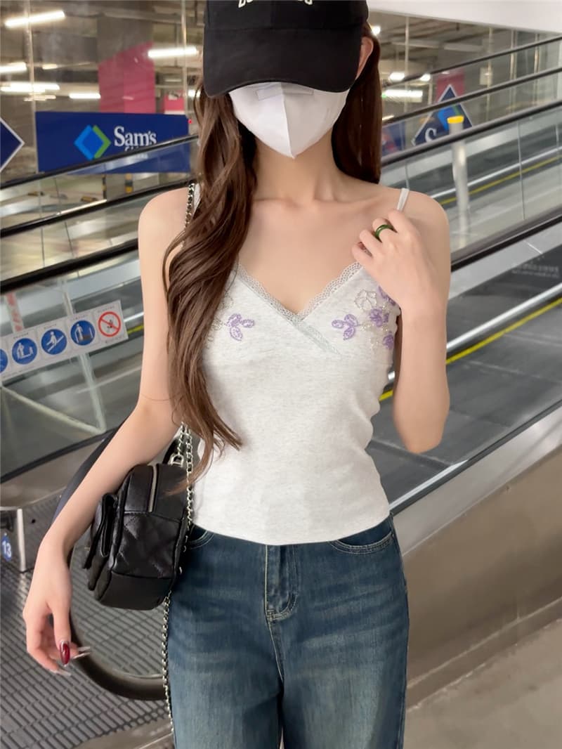 정가 실사 세련된 V넥 패치워크 레이스 측면 배색 자수 구슬 몸매 가꾸기 디스플레이 몸 캐미솔 상세 이미지 8