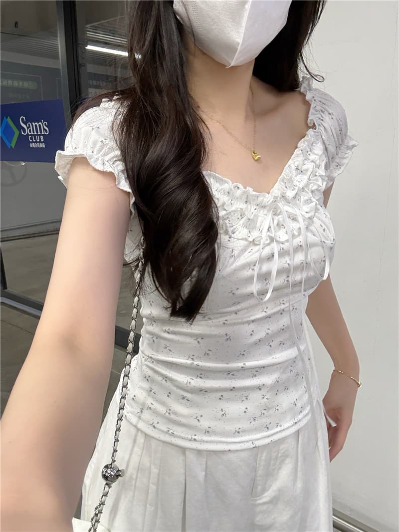 정가 실사 한 부서 달콤함 꽃무늬 작은 날다 소매 몸매 가꾸기 슬림해 보이는 품격 반팔 맨위 여성 상세 이미지 5