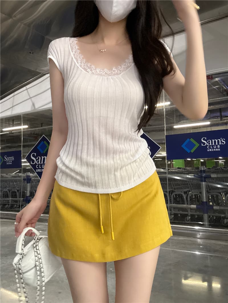 정가 실사 핫걸 윈디 u 칼라 반팔 레이스 레이스 패치워크 몸매 가꾸기 슬림해 보이는 디자인 센스 도파민 맨위 상세 이미지 10